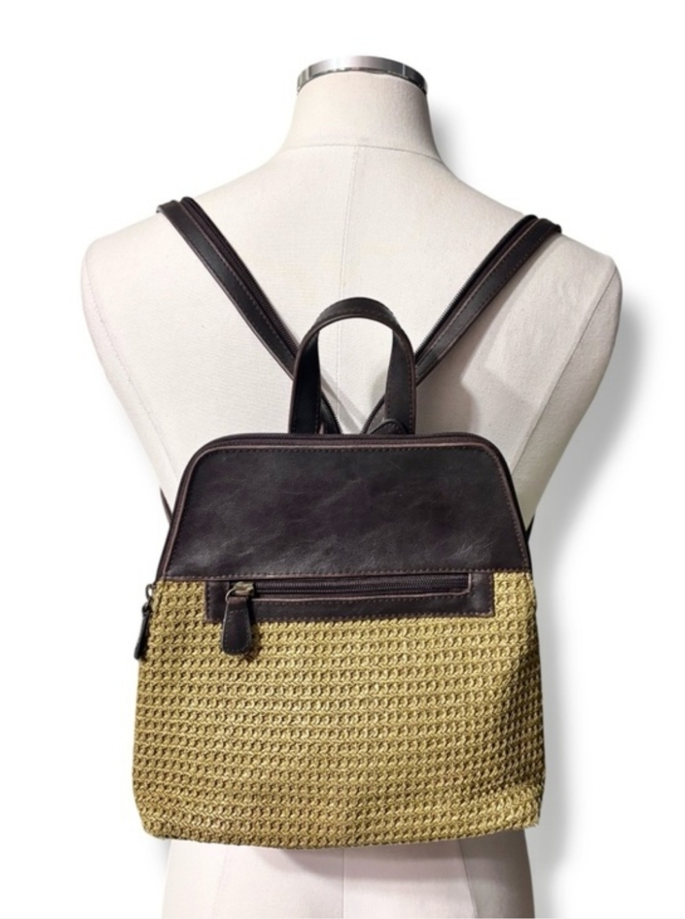 LIZ CLAIBORNE CRAZY HORSE Raffia & Leather Convertible Sling/Backpack VINTAGE